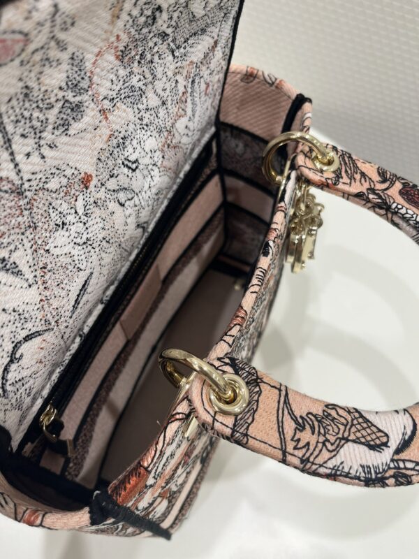 lady dior d lite flower 2