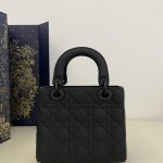 matná černá Lady Dior ABC 5