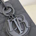 matná černá Lady Dior ABC 7