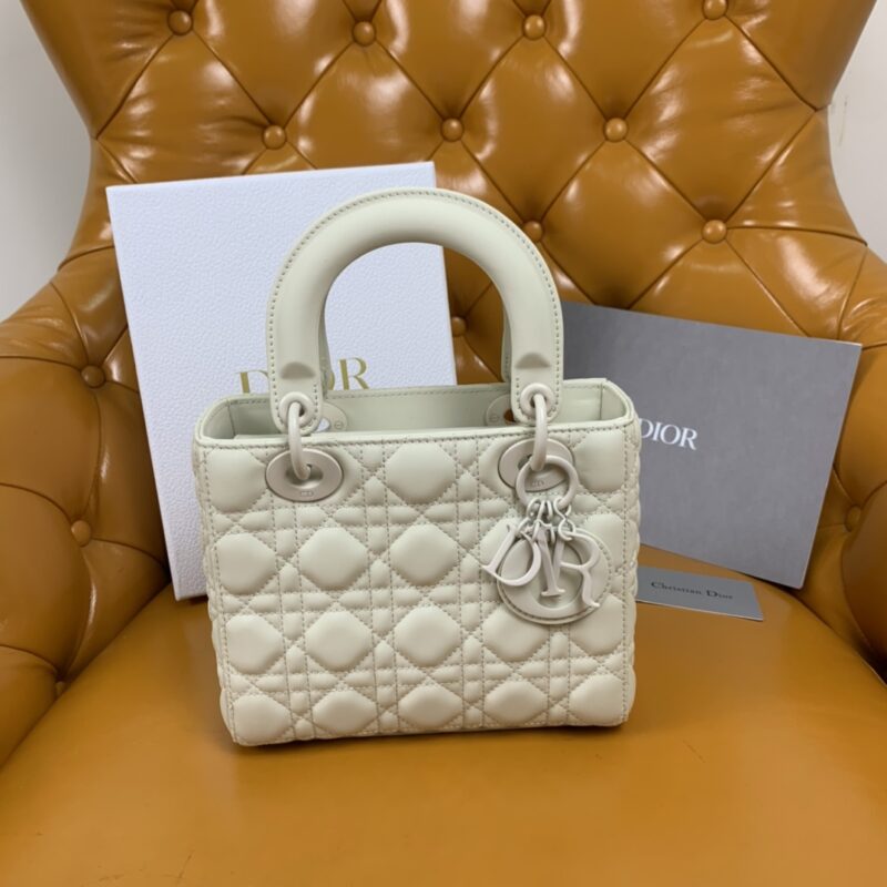 lady dior matte white abc 2