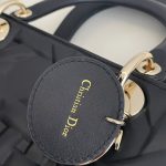 lady dior medium black 8