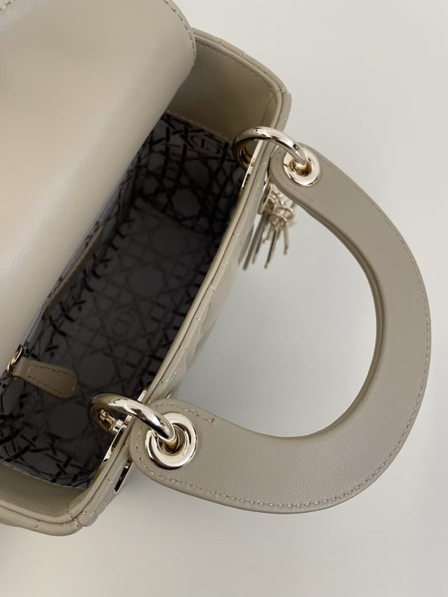 lady dior mini beige 8