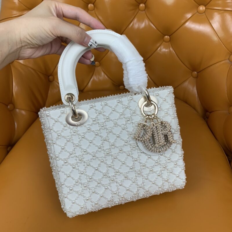 lady dior white pearl 4