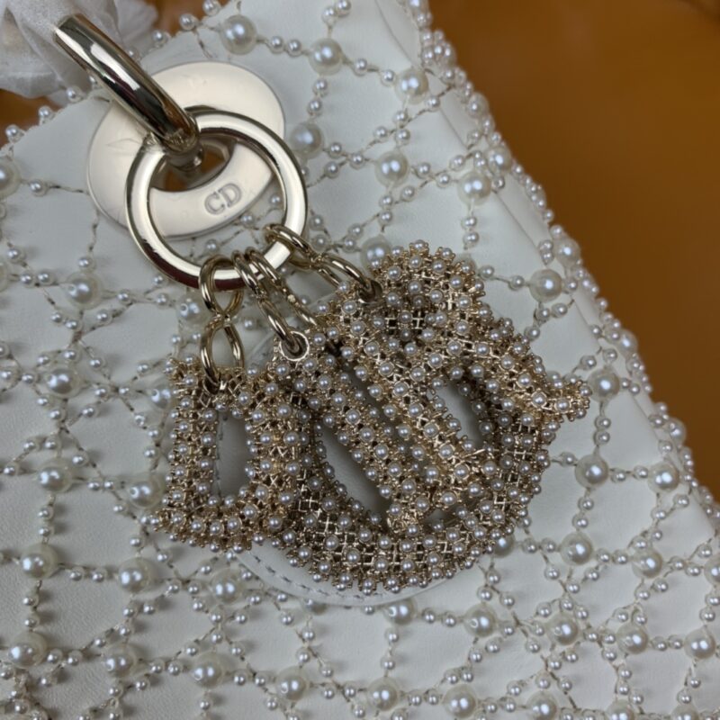 lady dior white pearl 9