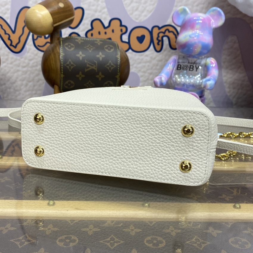 loius vuitton capucines beige blue 9