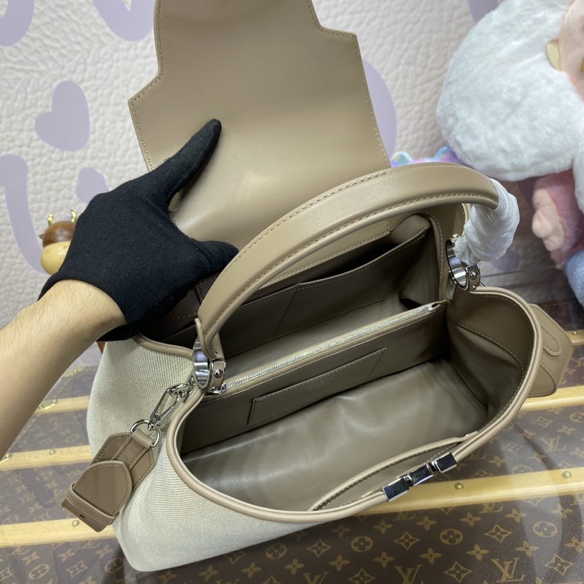 loius vuitton capucines beige silk 12