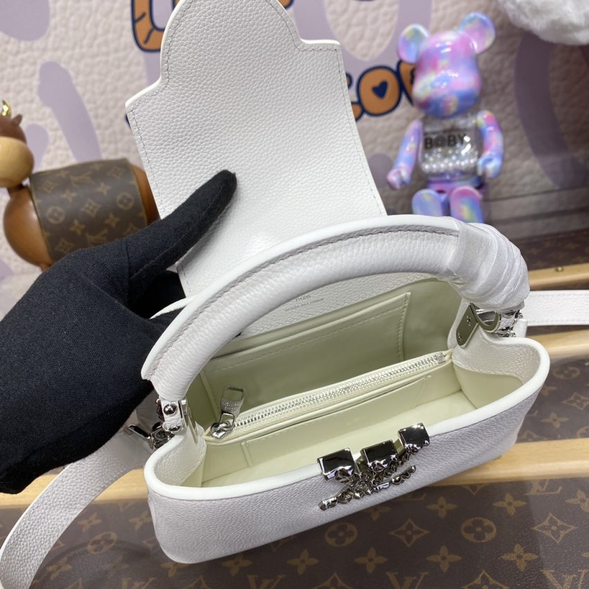 loius vuitton capucines east west white 6