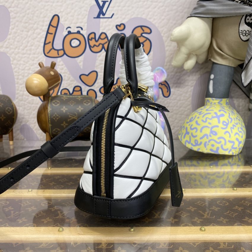 louis vuitton alma bb white 3