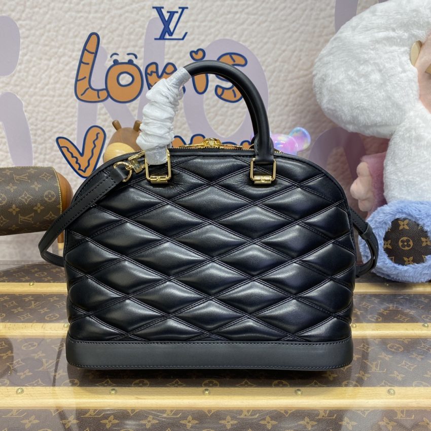 louis vuitton alma pm black 3