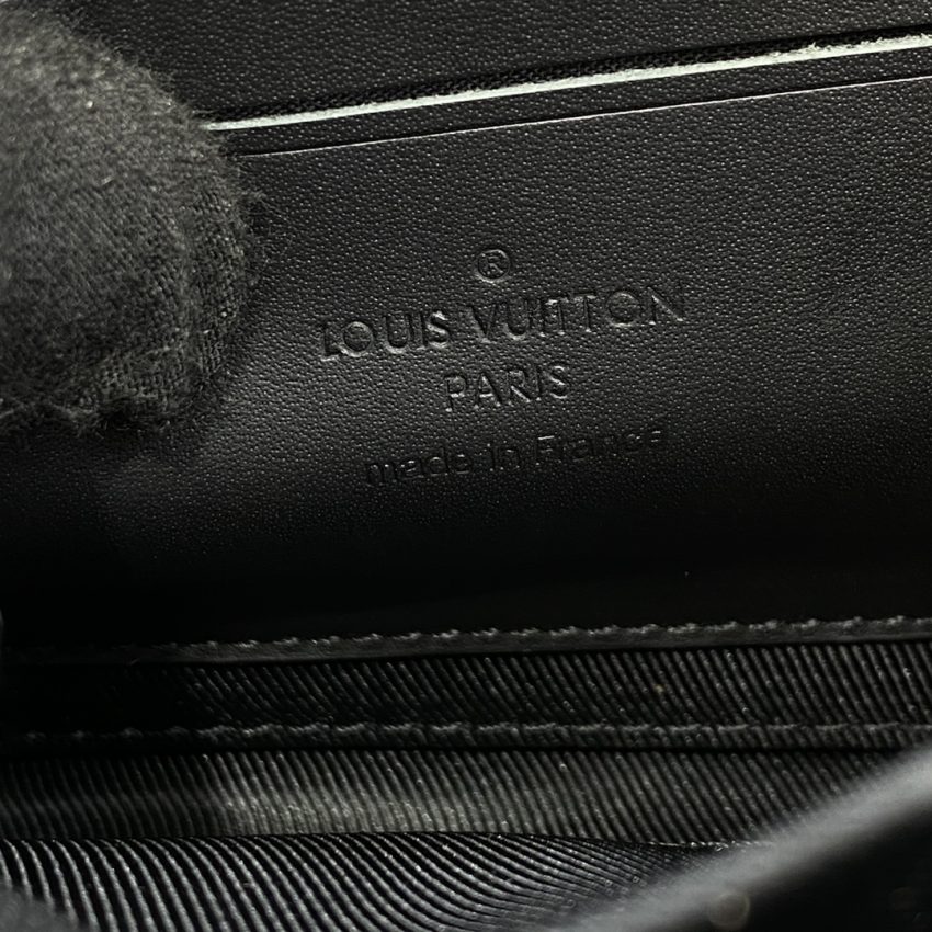 louis vuitton alpha messenger black 2