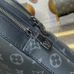 louis vuitton avenue slingbag black 11