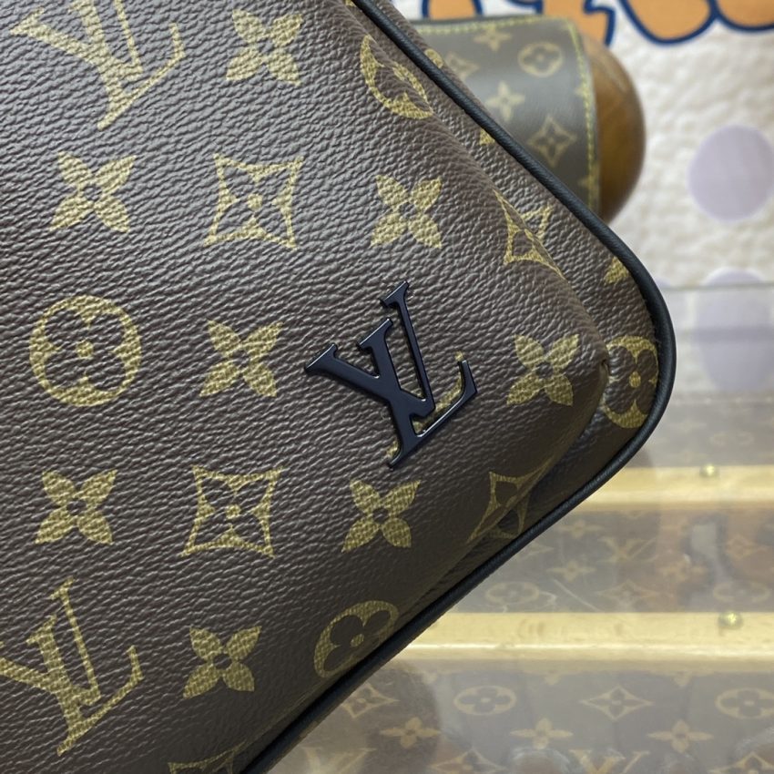 louis vuitton avenue slingbag brown 7