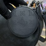louis vuitton baia black 4