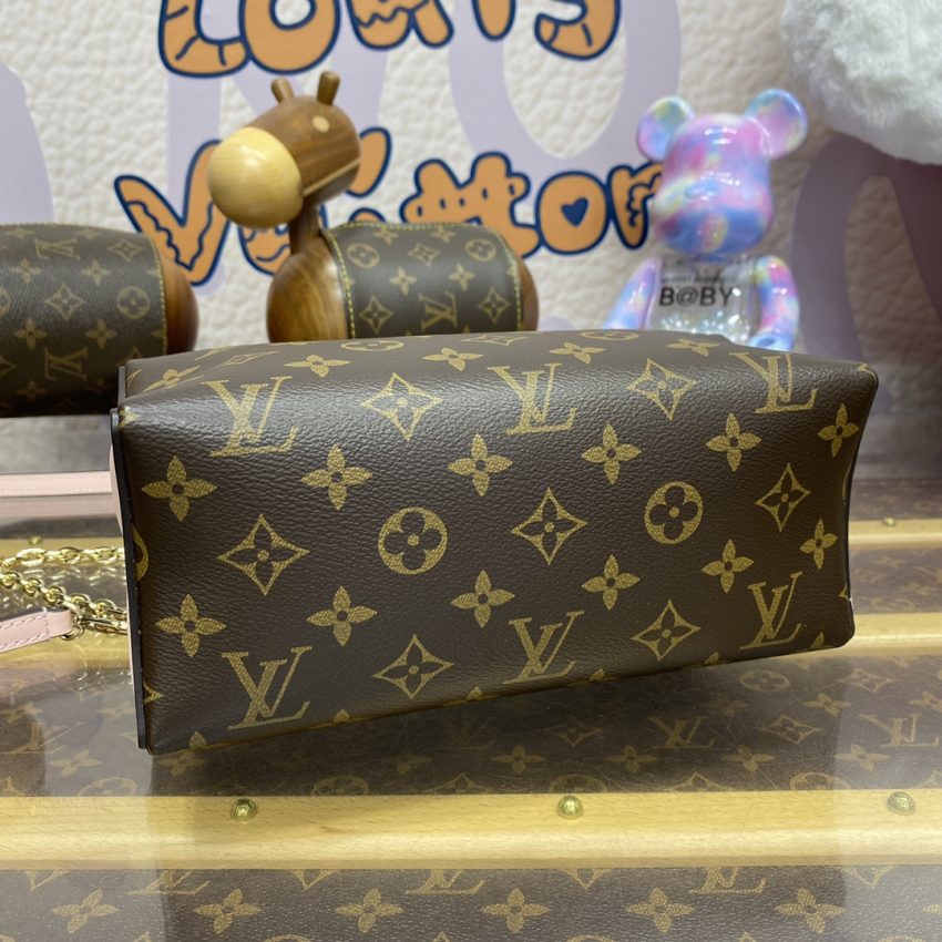 louis vuitton bloom pouch 9