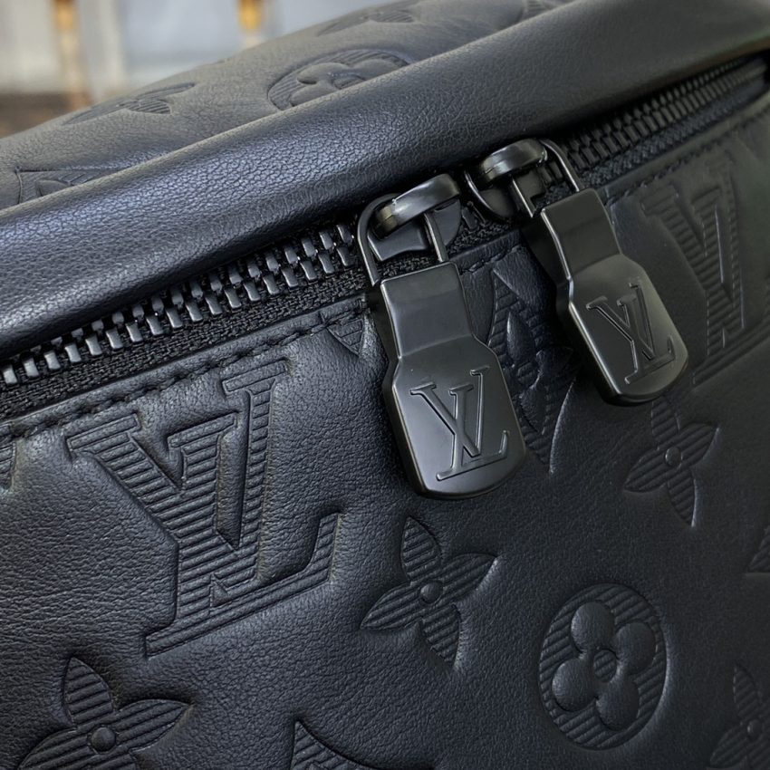 louis vuitton bumbag discovery full black 2