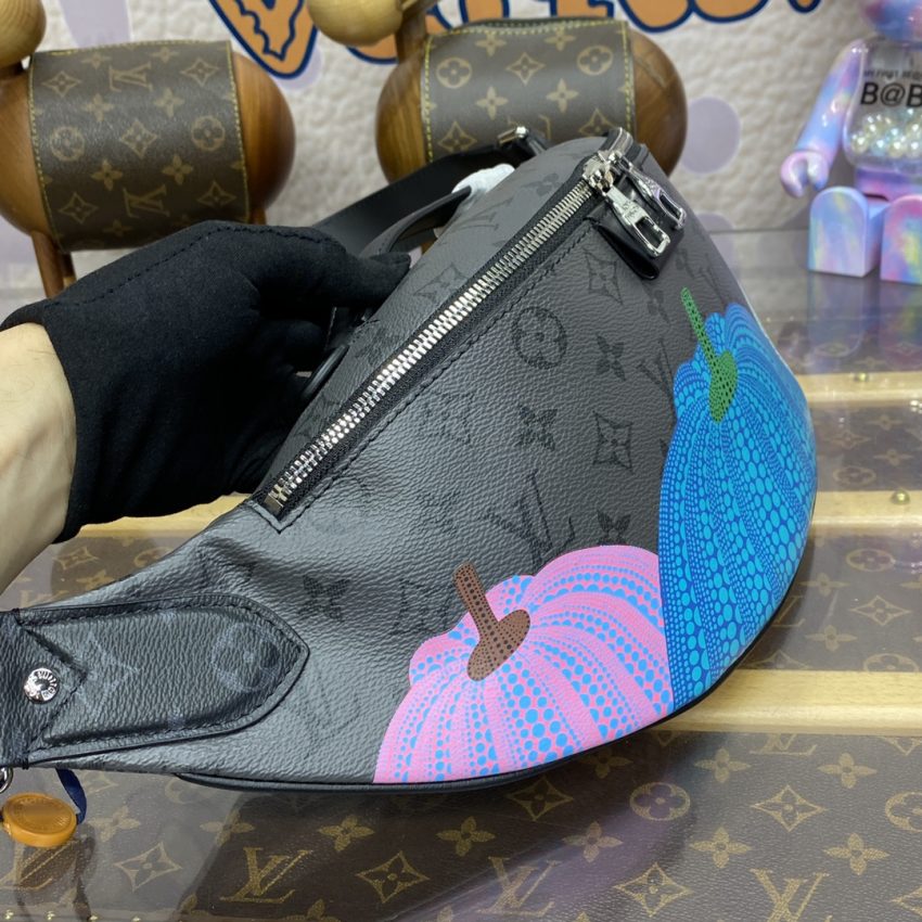 louis vuitton bumbag discovery pampkin 4