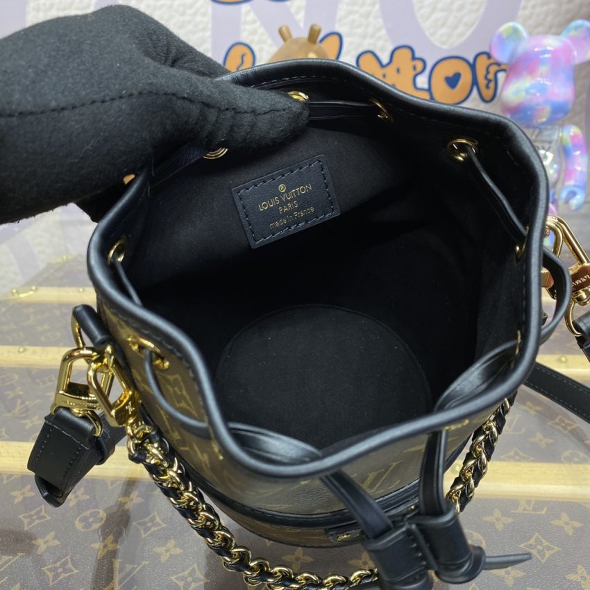 louis vuitton canoe bucket bag 2
