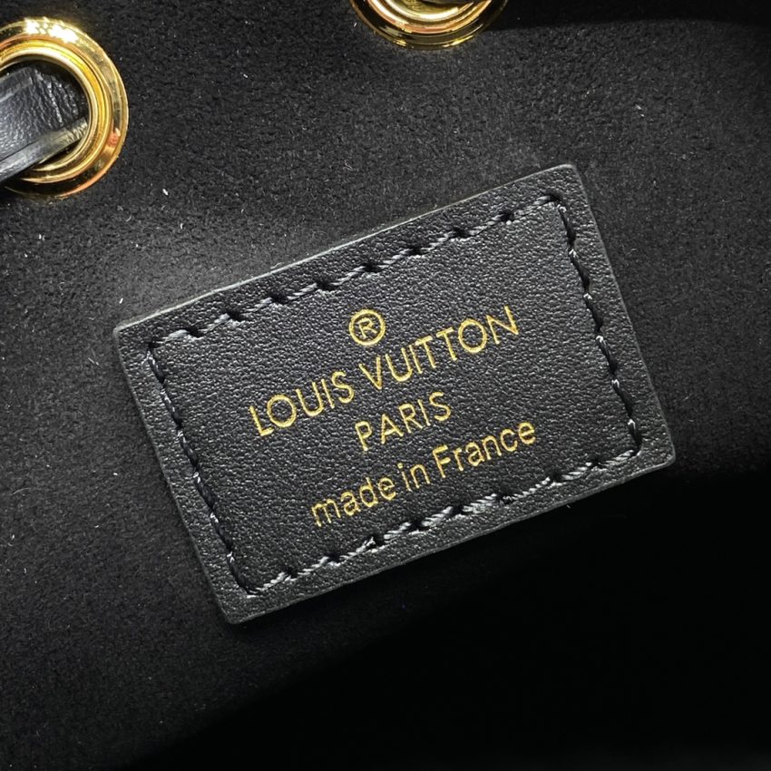 louis vuitton canoe bucket bag 6