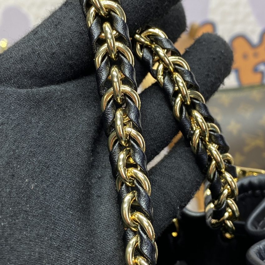 louis vuitton canoe bucket bag 8
