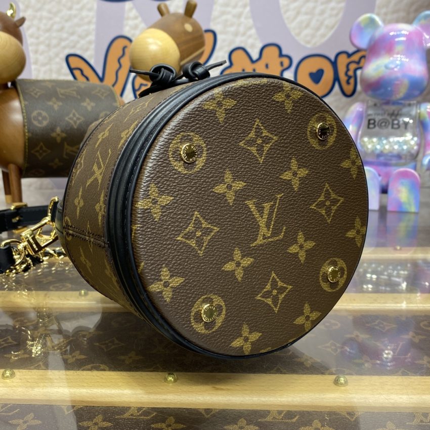 louis vuitton canoe bucket bag 9