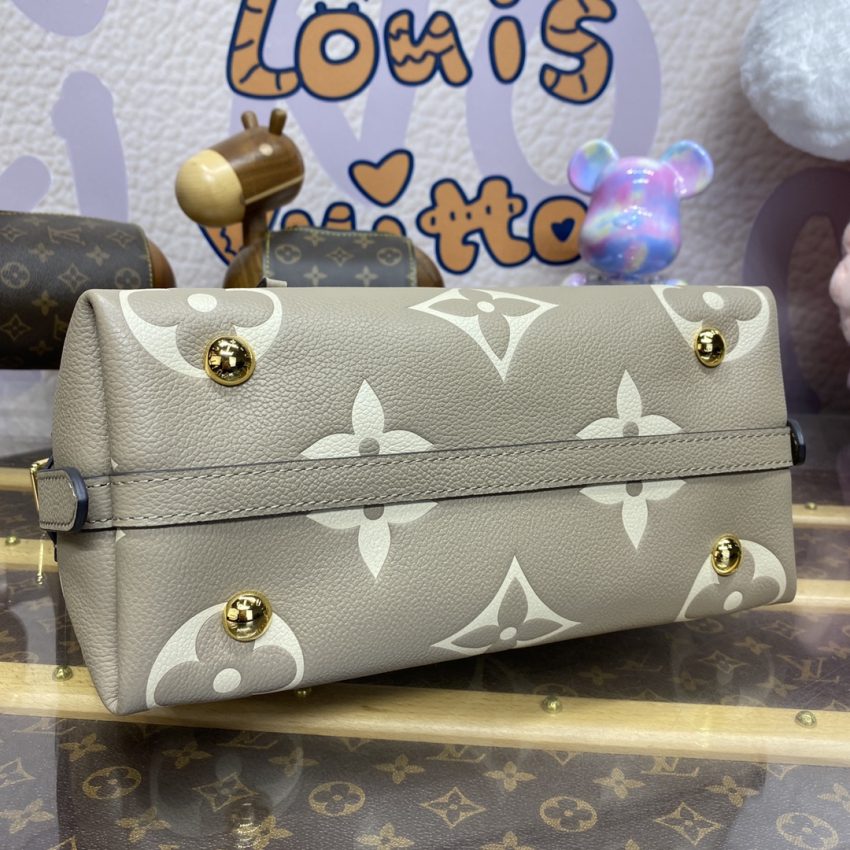 louis vuitton carry all beige 10