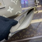 louis vuitton carry all beige 2