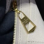 louis vuitton carry all beige 3