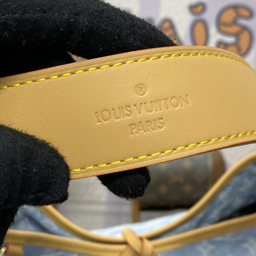 louis vuitton carry all pm light denim 8