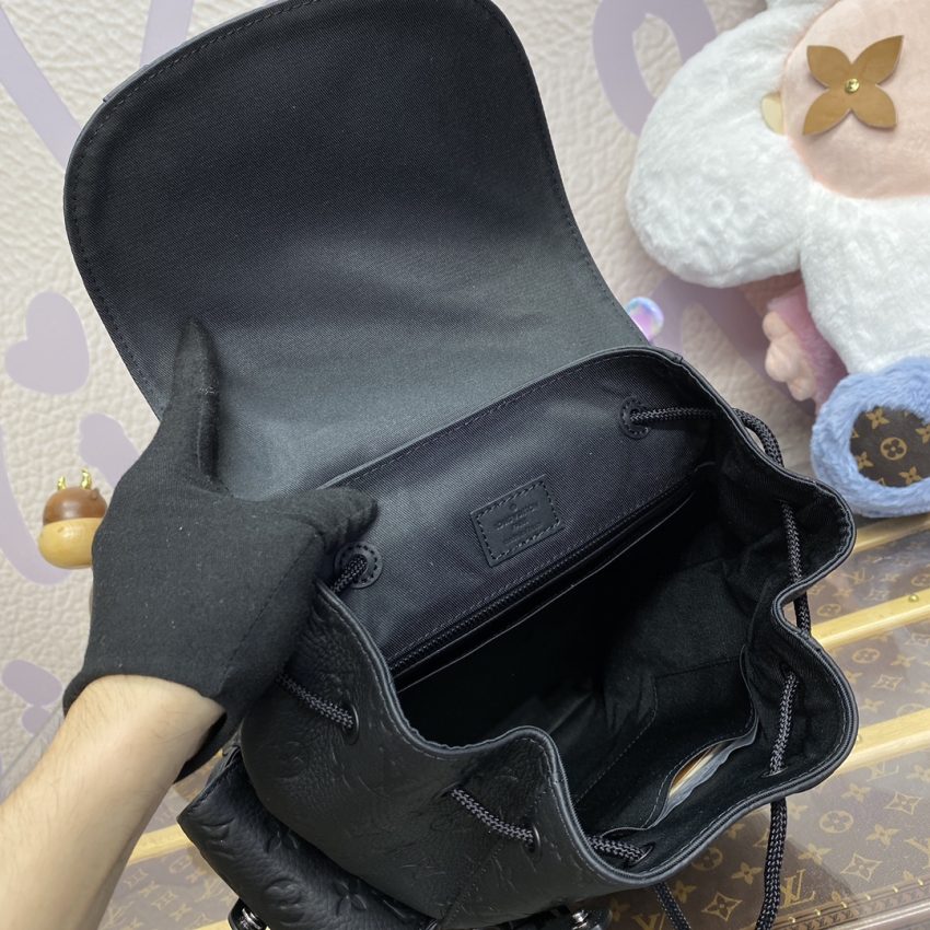 louis vuitton christopher backpack full black 3