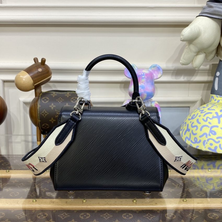 louis vuitton cluny mini black 4