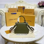 louis vuitton cluny mini green 4