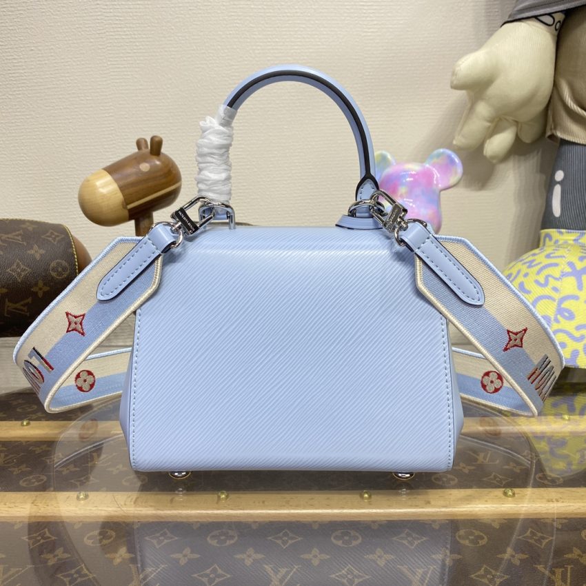 louis vuitton cluny mini sky blue 6