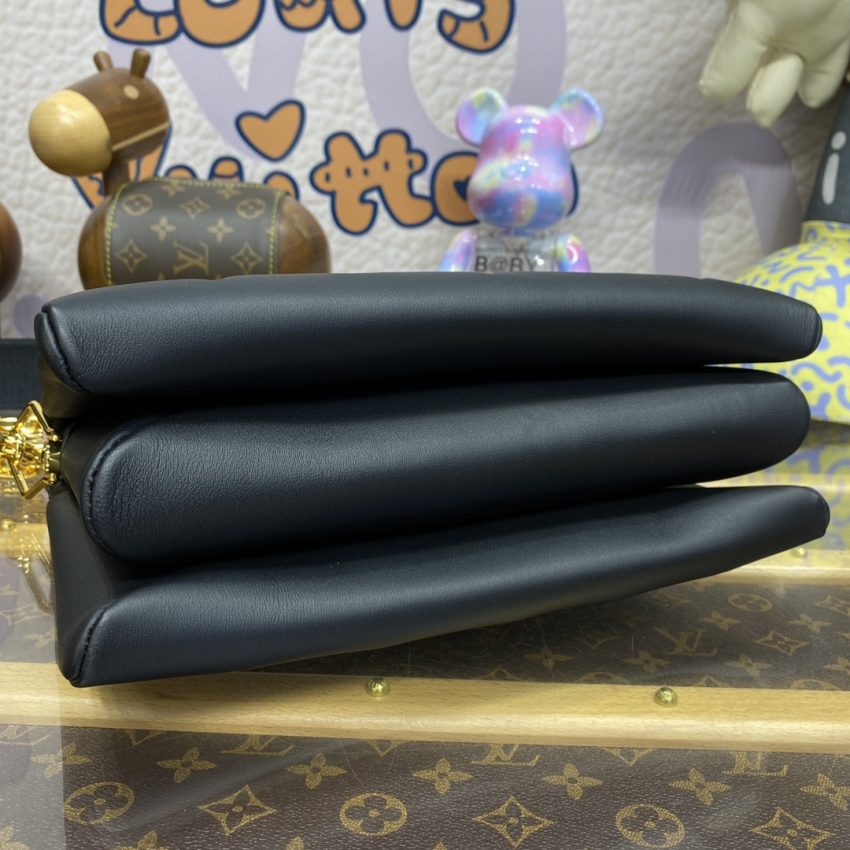 louis vuitton coussin black 2