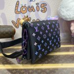louis vuitton coussin black purple 8
