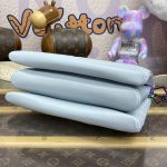 louis vuitton coussin blue 4