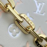 louis vuitton coussin light blue 4