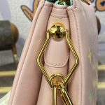 louis vuitton coussin pink 10
