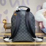 louis vuitton discovery backpack black 7