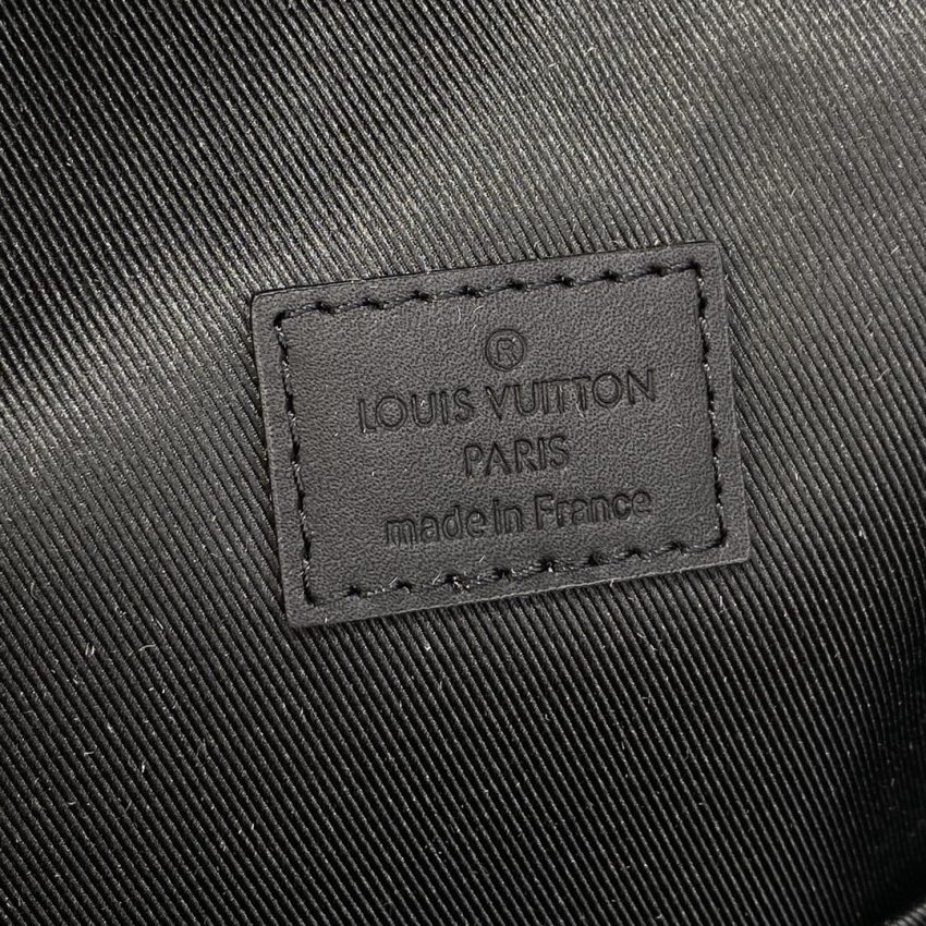 louis vuitton discovery backpack brown 2