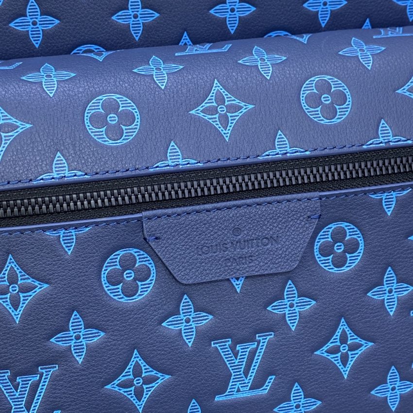 louis vuitton discovery backpack light blue 8