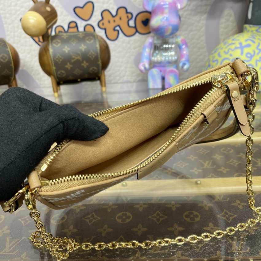 louis vuitton easy pouch apricot 7