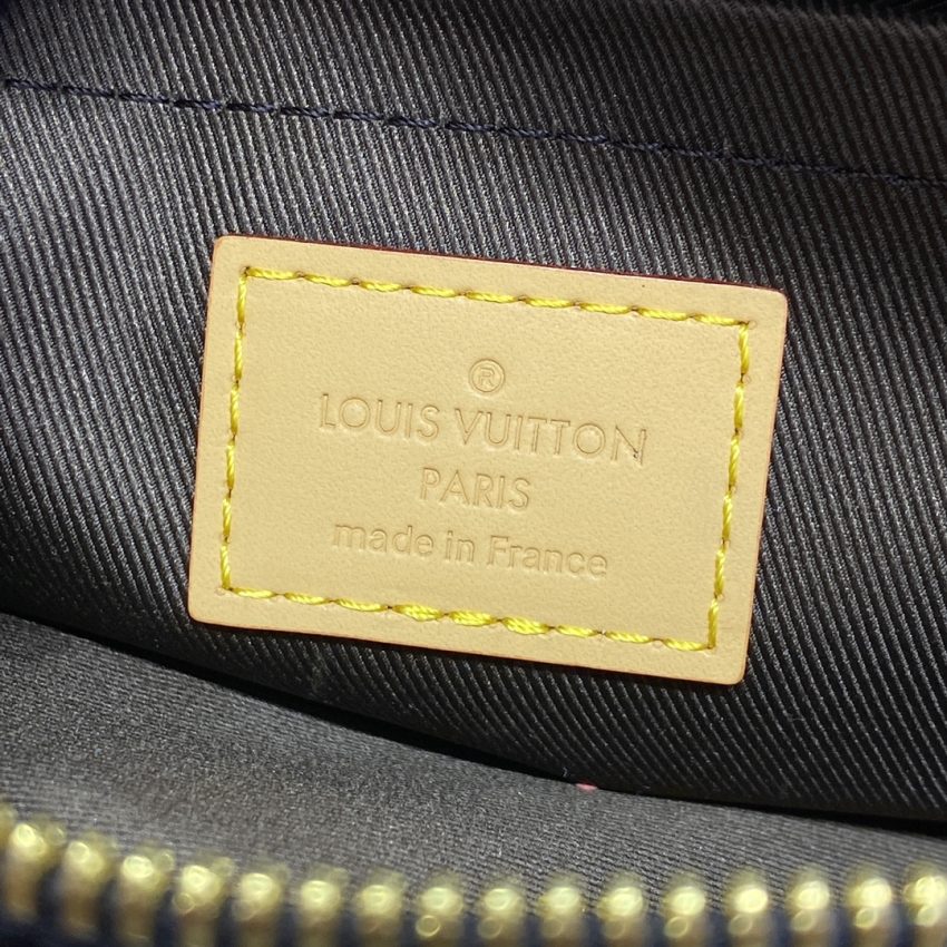 louis vuitton envelope messenger bag 11
