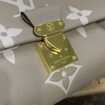louis vuitton favorite beige 2
