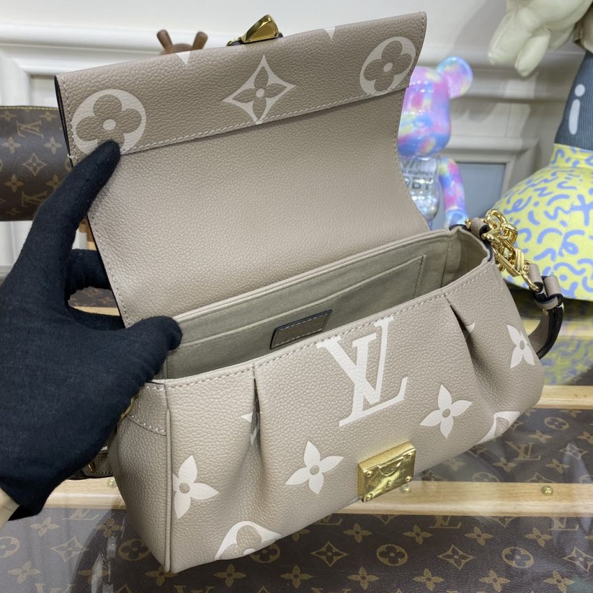 louis vuitton favorite beige 5