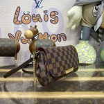 louis vuitton favorite brown grid 8