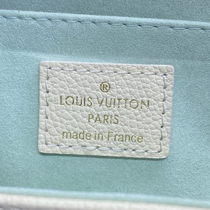 louis vuitton favorite white 7