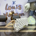 louis vuitton favorite white grid 6