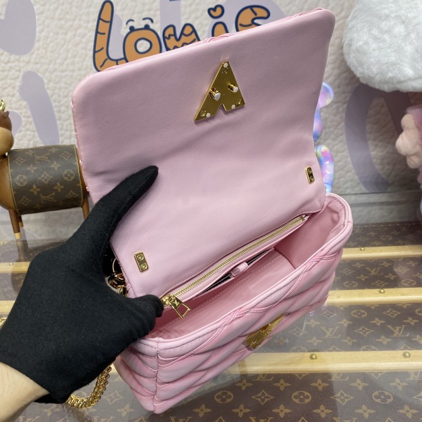 louis vuitton go 14 pink 3