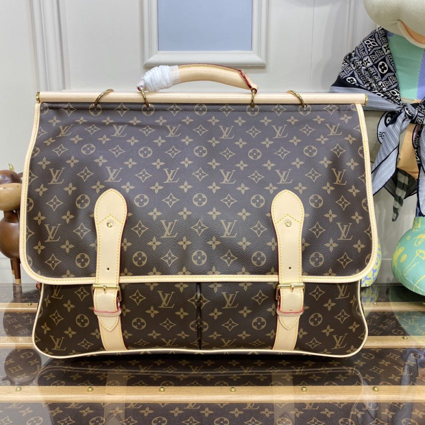 louis vuitton hunting bag 4