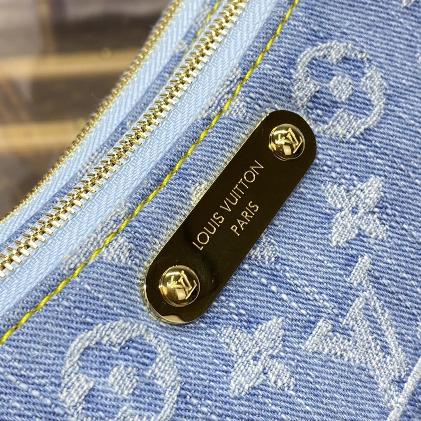 louis vuitton liv pochette 8